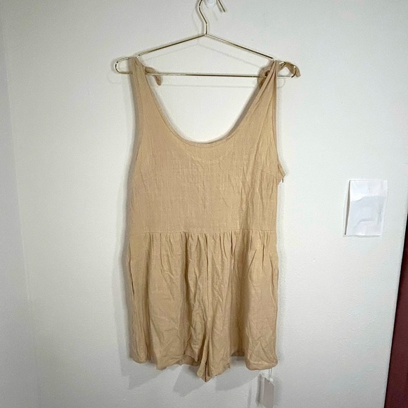 Hilomirics Pants - Hilomirics Large Beige Sleeveless Romper Summer Casual Lightweight Boho Style